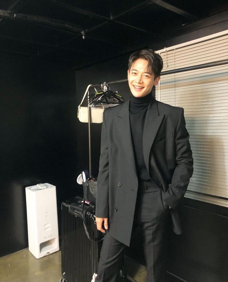 Choi Min Ho (instagram.com/choiminho_1209)