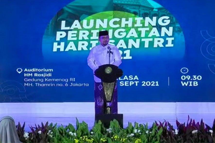 Menteri Agama, Yaqut Cholil Qoumas dalam acara Launching Peringatan Hari Santri 2021 pada Selasa (21/9/2021). (youtube.com/Kemenag RI)