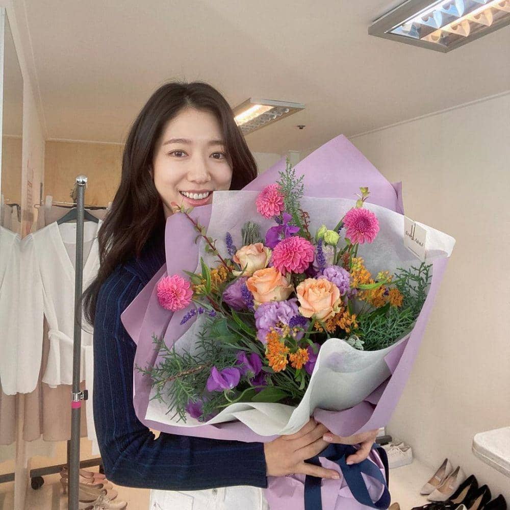 Park Shin Hye (instagram.com/ssinz7)