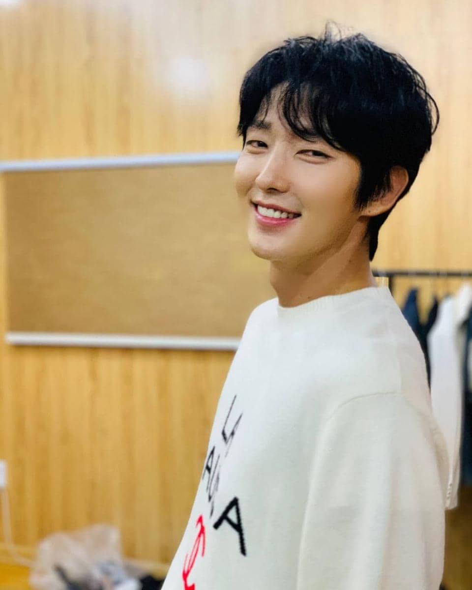 Lee Joon Gi (instagram.com/actor_jg)
