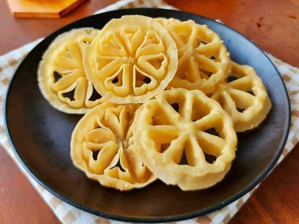 Kembang goyang (instagram.com/agnesisanti)