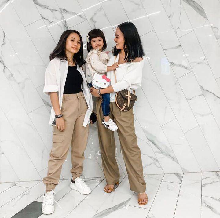 Ririen Ekawatin dan Sang Putri (instagram.com/ririnekawati)