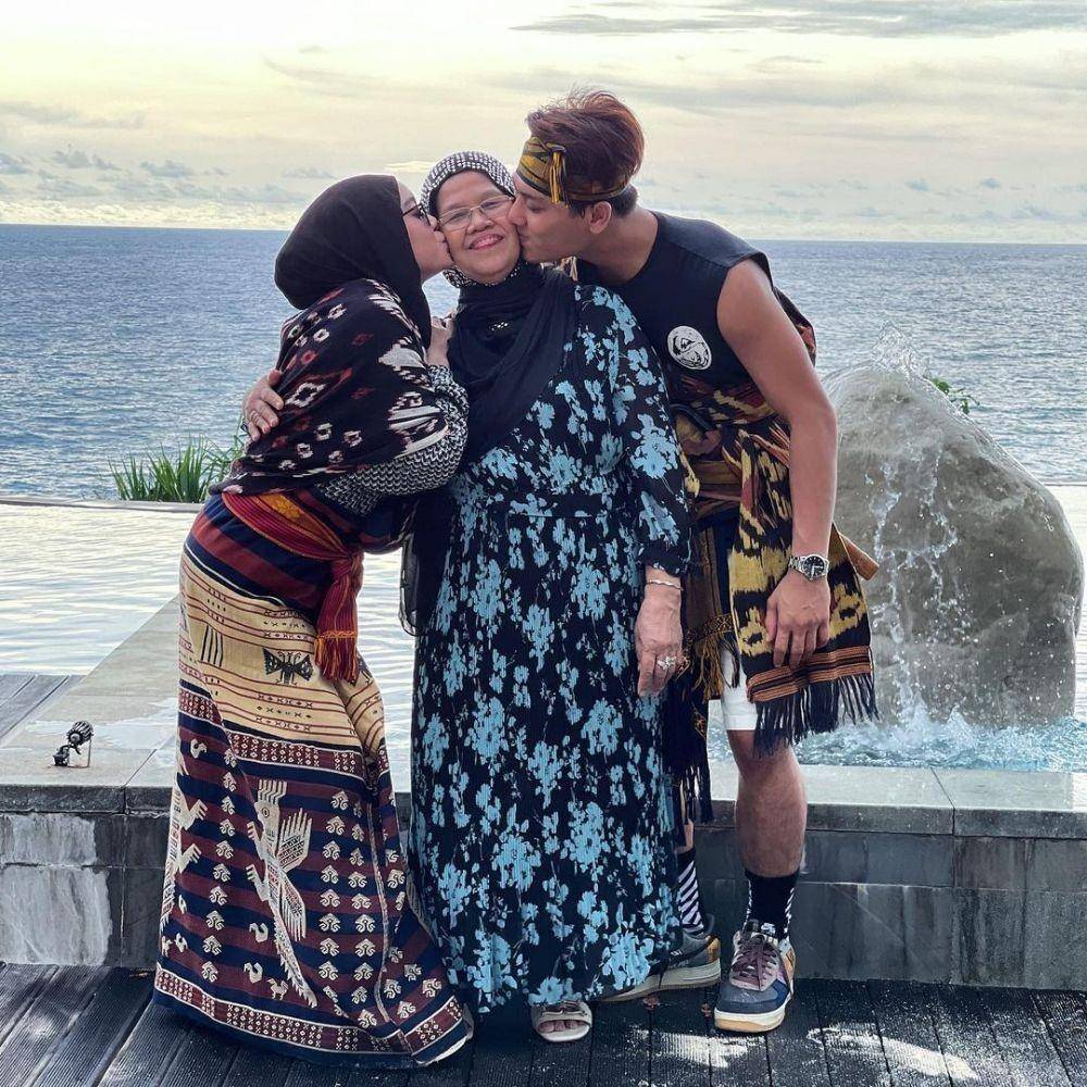 Perjalanan Cinta Rizky Billar dan Lesty Kejora. (Instagram.com/rizkybillar)