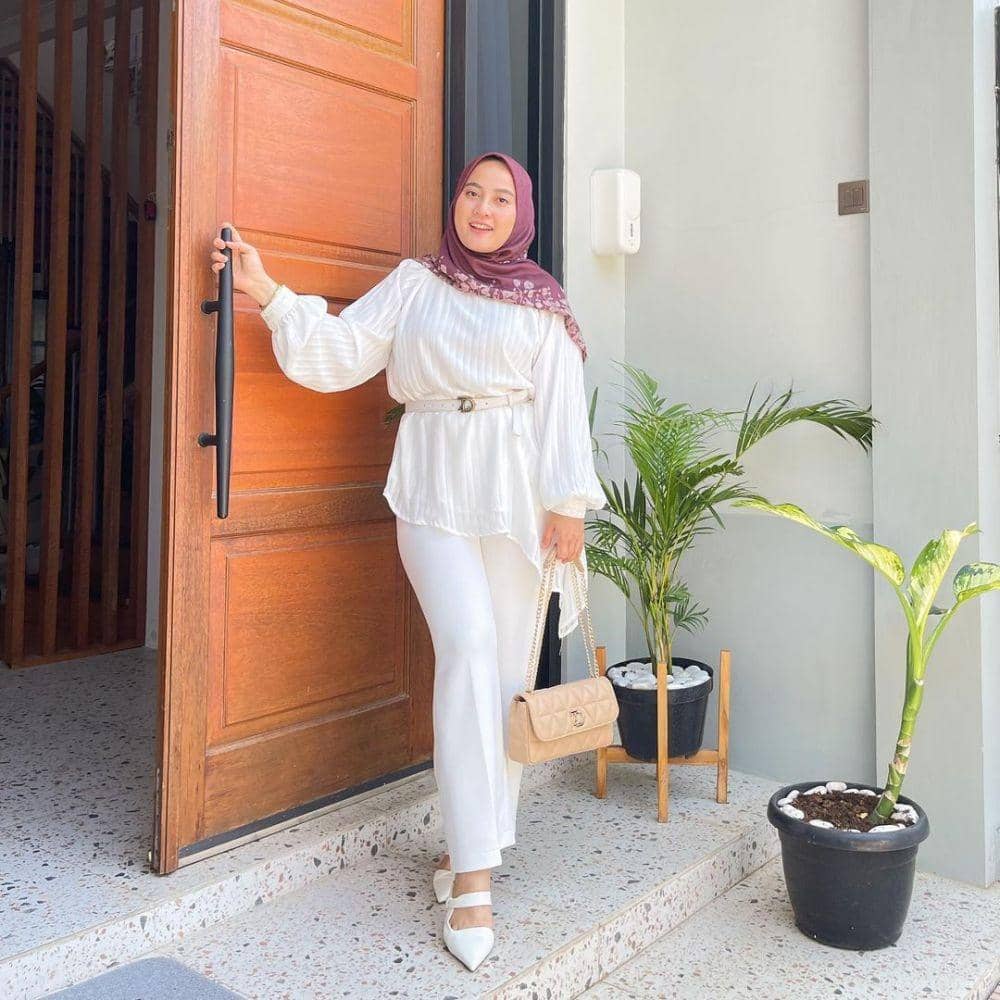 Outfit Zyta Delia. (instagram.com/zytadeliarahma/)