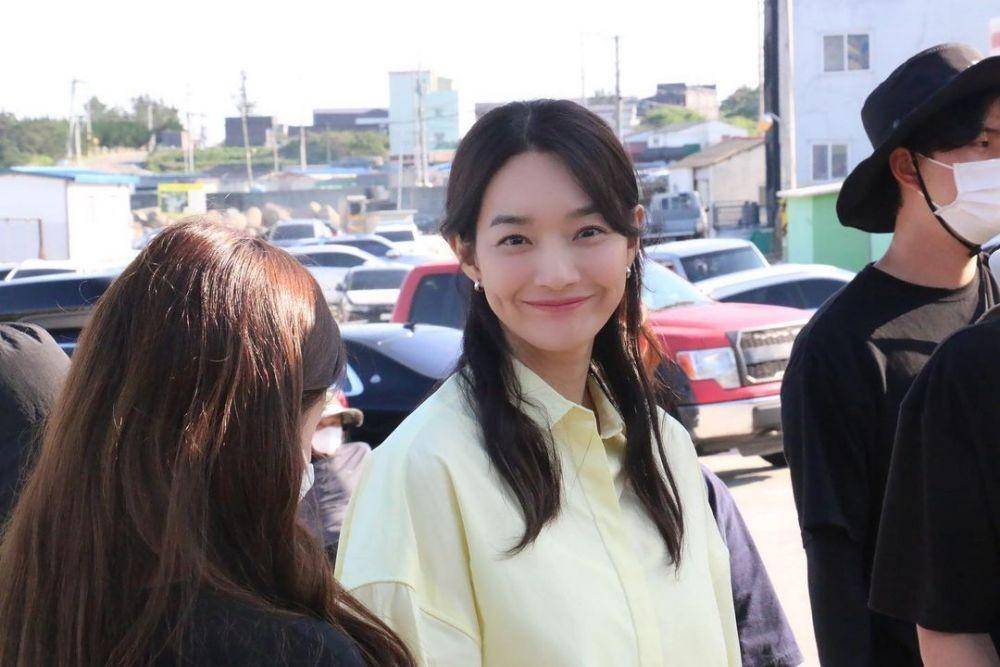 Shin Min Ah (instagram.com/illusomina)