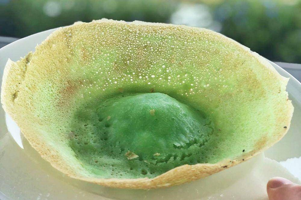 Kue ape (instagram.com/susanto.lina)
