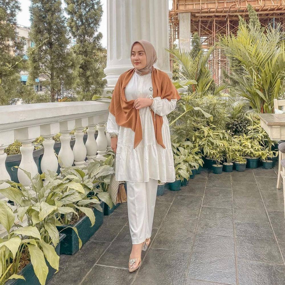 Outfit Zyta Delia. (instagram.com/zytadeliarahma/)