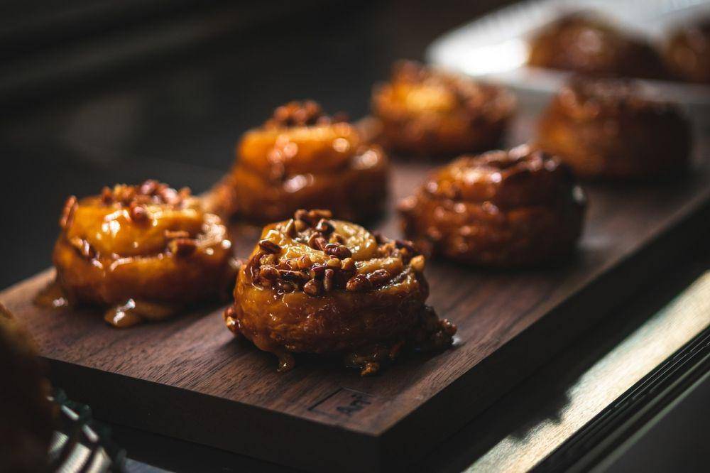 ilustrasi olahan sticky bun (unsplash.com/Chris Hardy)