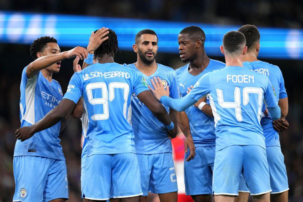 potret para pemain Manchester City di laga melawan Wycombe (twitter.com/City_Xtra)