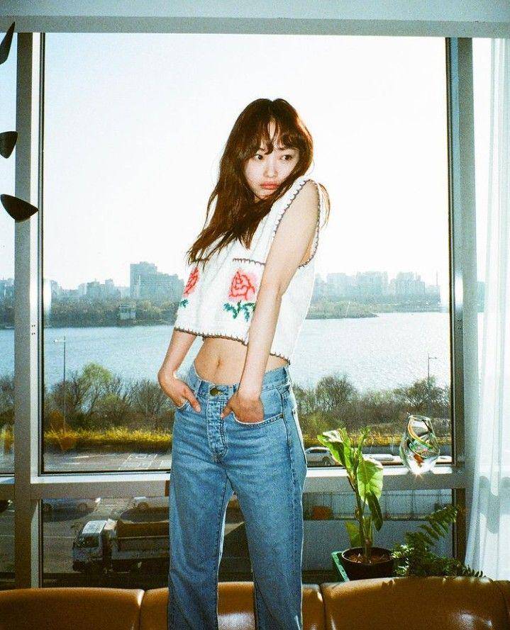 Lee Yoo Mi (instagram.com/leeyoum262)