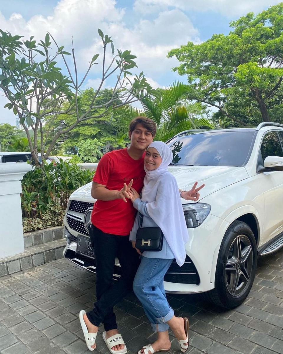 Lesty Kejora dan Rizky Billar (instagram.com/lestykejora)