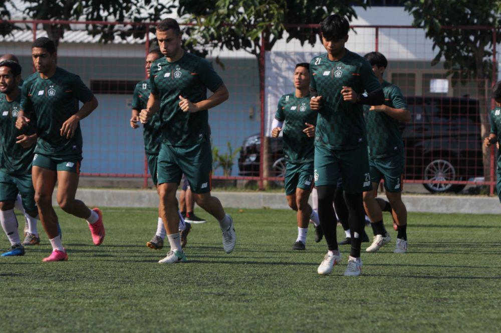 Pemain Persik Kediri saat berlatih. IDN Times/ persikofficial