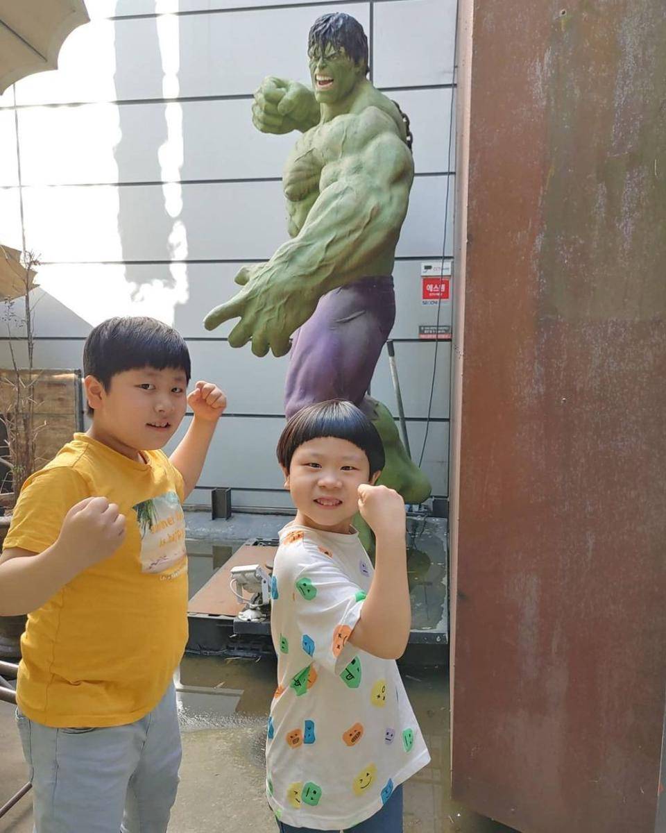 Kim Yul dan Kim Jun (instagram.com/k_im_yul_jun)