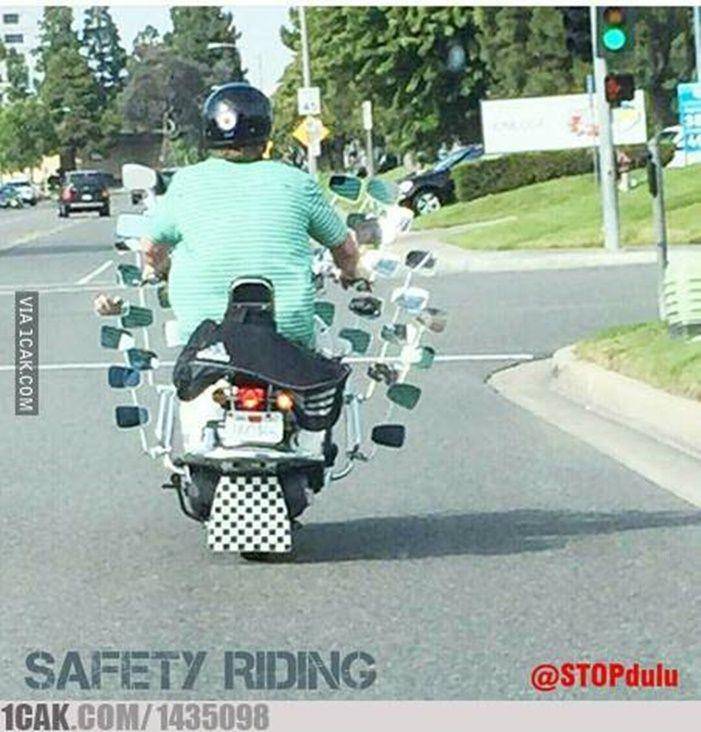 spion kendaraan absurd (1cak.com)