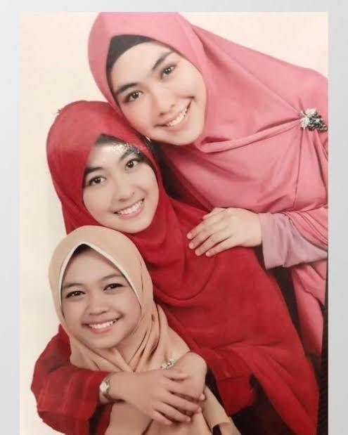Ria Ricis remaja (instagram.com/okisetianadewi)