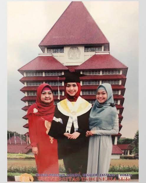 Ria Ricis remaja (instagram.com/okisetianadewi)