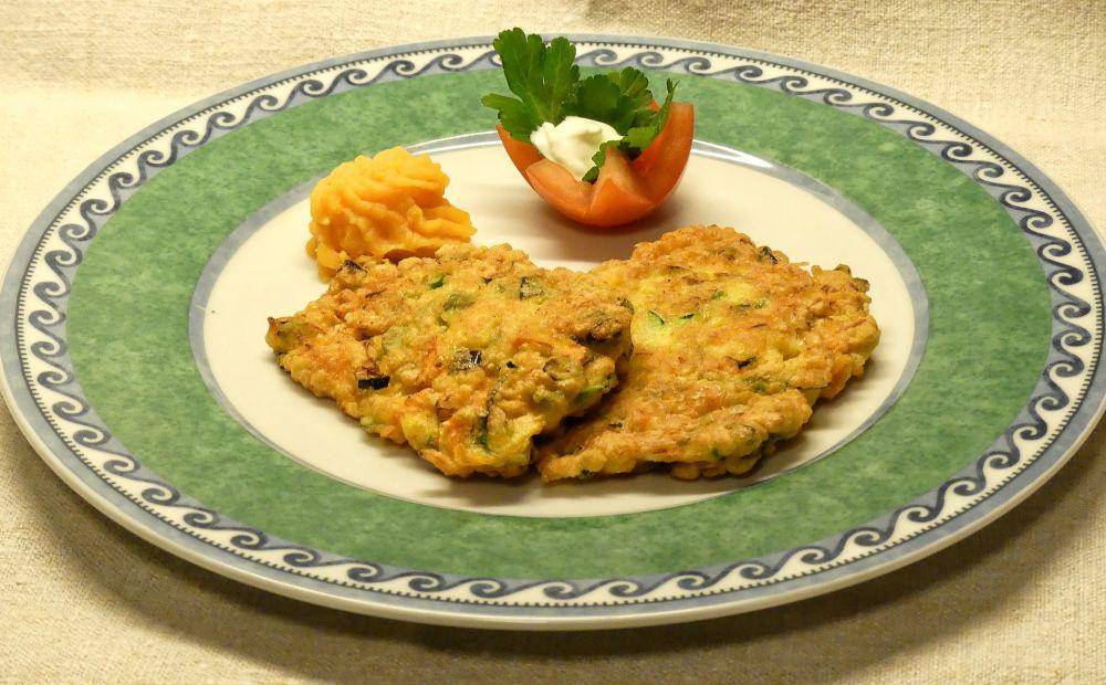 ilustrasi carrot and coriander fritters (pixabay.com/safran7)