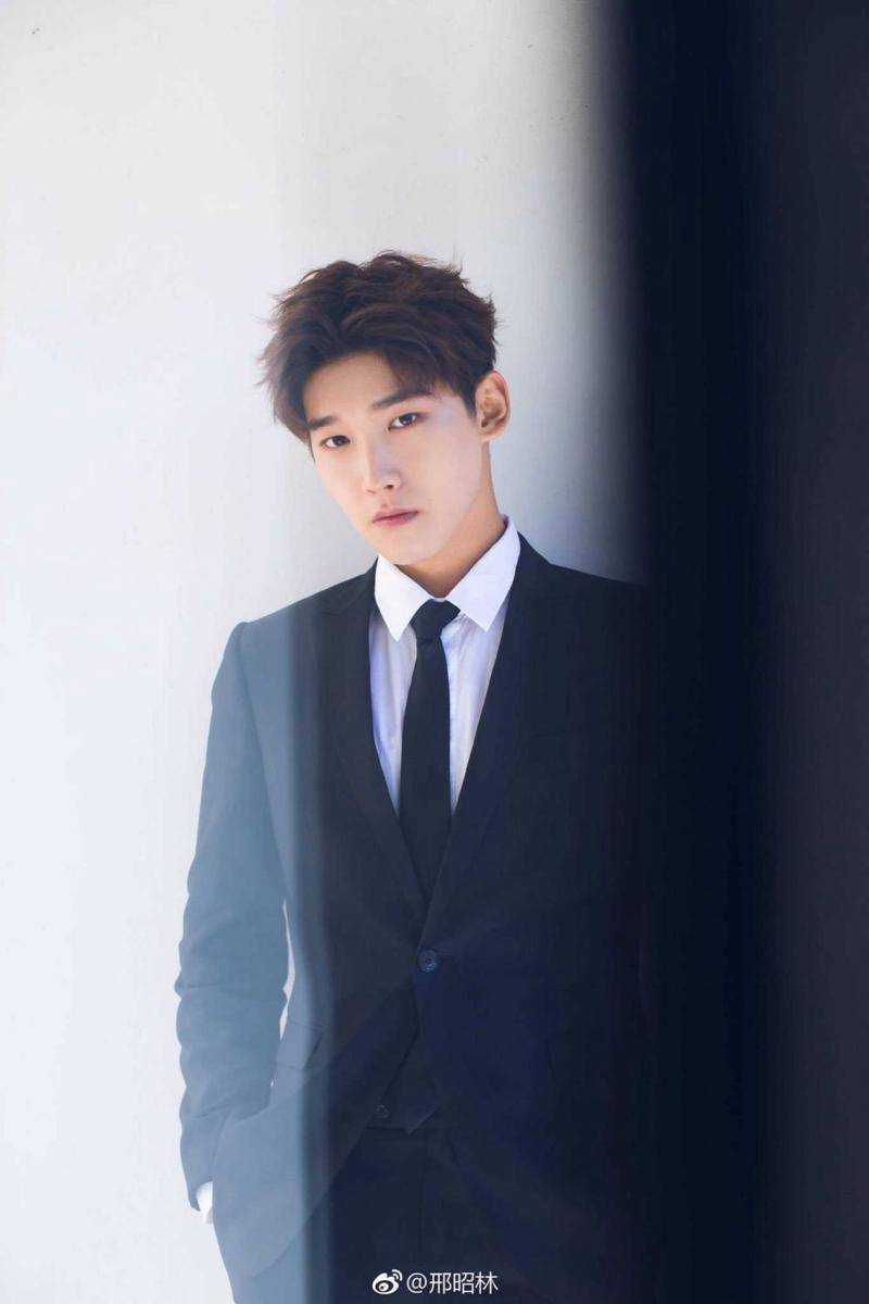 Xing Zhao Lin (twitter.com/Anyoungman_vly)