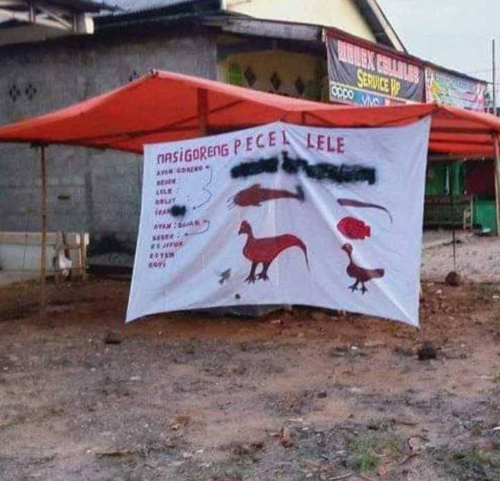 kesalahan pemilihan font (instagram.com/wkwkland_real)