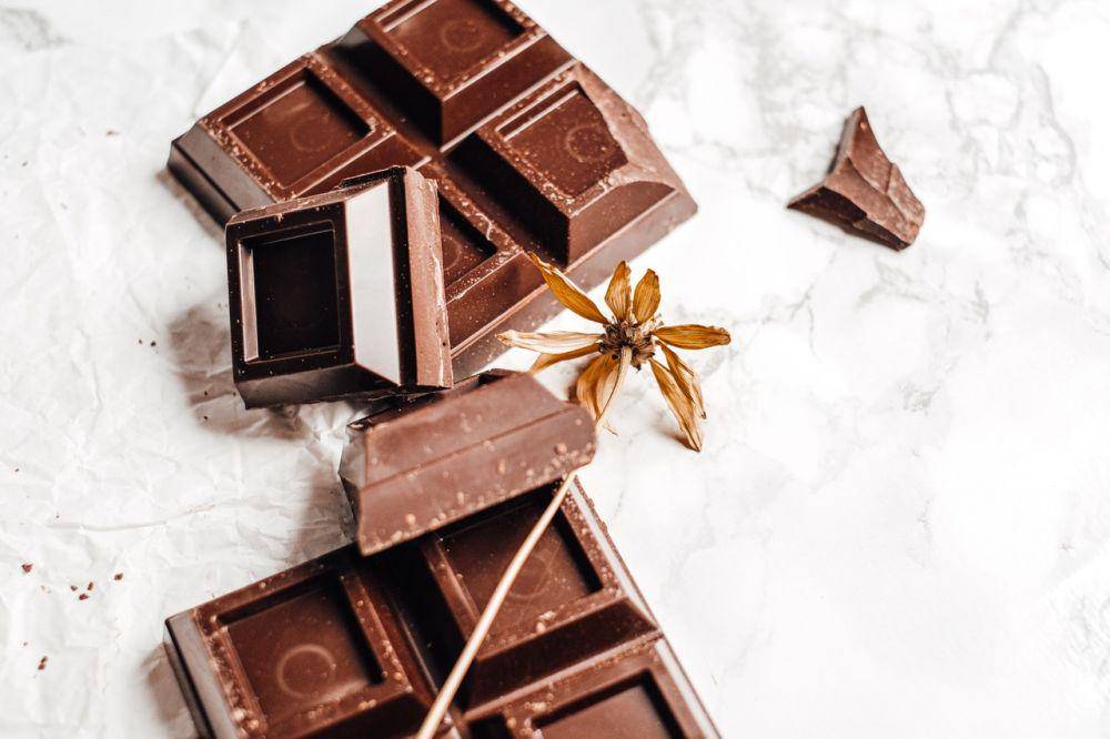 Ilustrasi cokelat batangan (pexels.com/Vie Studio)