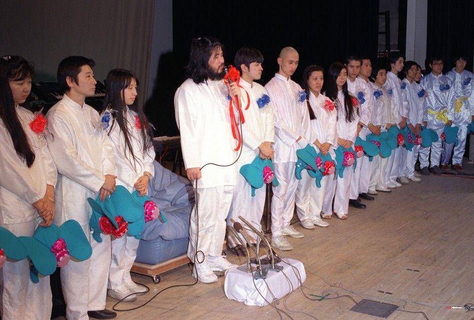 kegiatan ritual sekte Aum Shinrikyo (english.kyodonews.net)