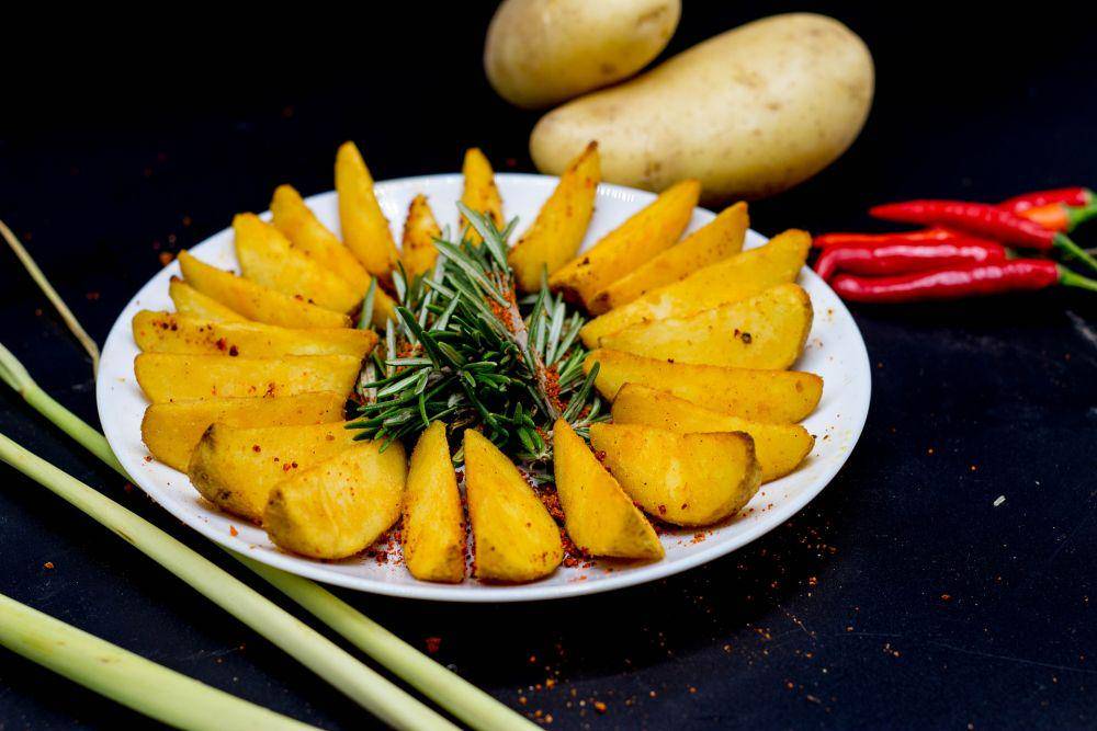 ilustrasi makanan ringan dengan ketumbar (pixabay.com/Firas Hassoun)
