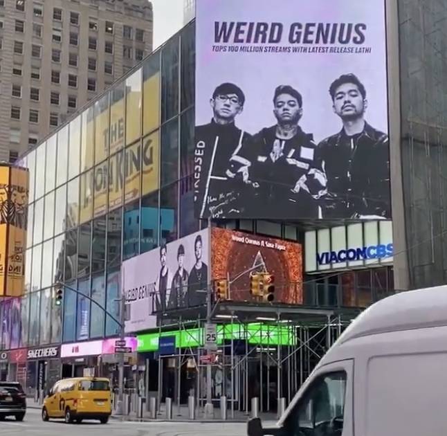 Weird Genius (instagram.com/weird.genius)