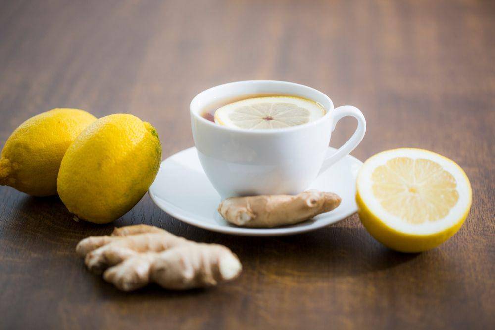 ilustrasi: teh lemon dan jahe hangat sebelum tidur bermanfaat untuk kesehatan (freepik.com/freepik)