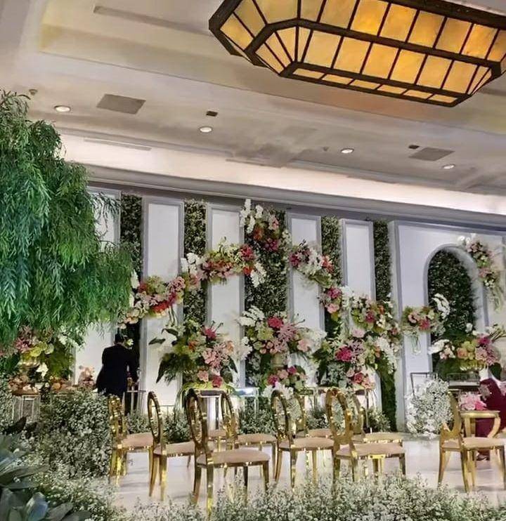 Lamaran Ria Ricis dan Teuku Ryan. (Instagram.com/randymartinnn)