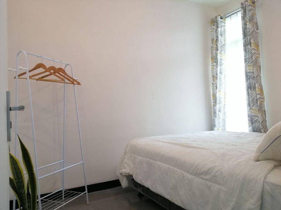 Metro Jungle House (pegipegi.com)