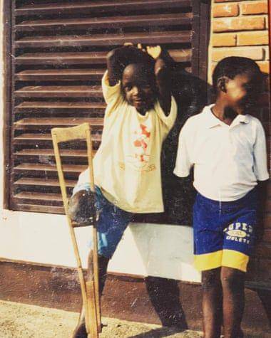 potret Jean Baptiste Alaize saat masih kecil (kiri) (theguardian.com)