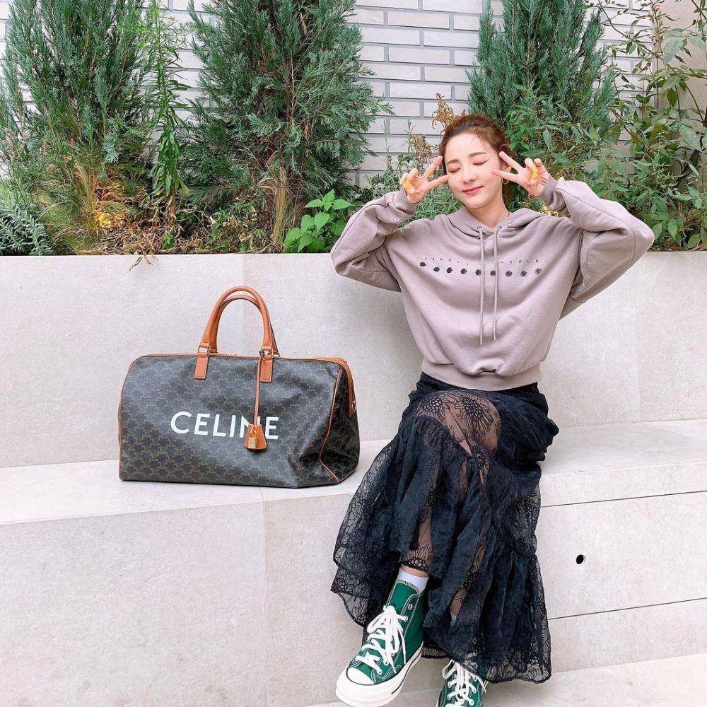 OOTD Sandara Park. (instagram.com/daraxxi/)