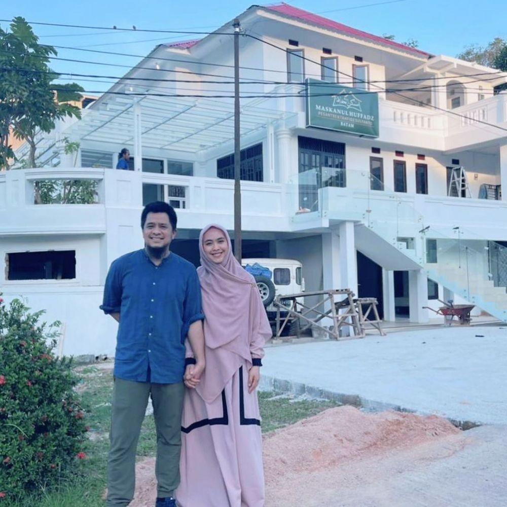 Oki Setiana Dewi (instagram.com/okisetianadewi)