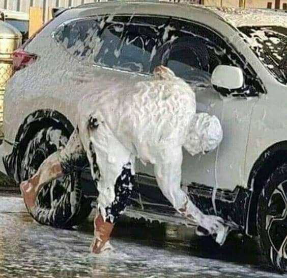 bapak-bapak totalitas (Instagram.com/receh.id)