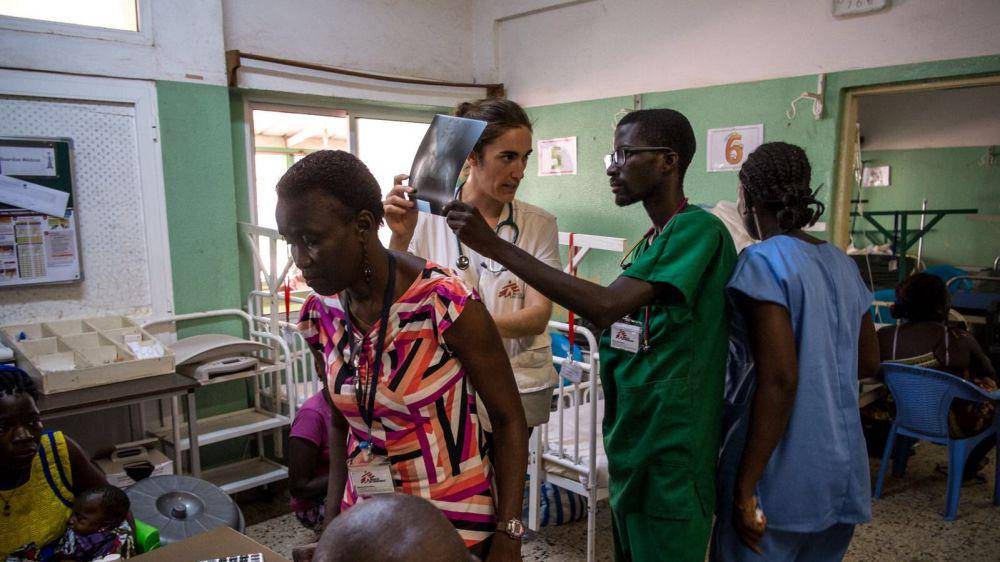 Suasana RS Simao Mendes di Guinea-Bissau. (twitter.com/fundacionmessi)
