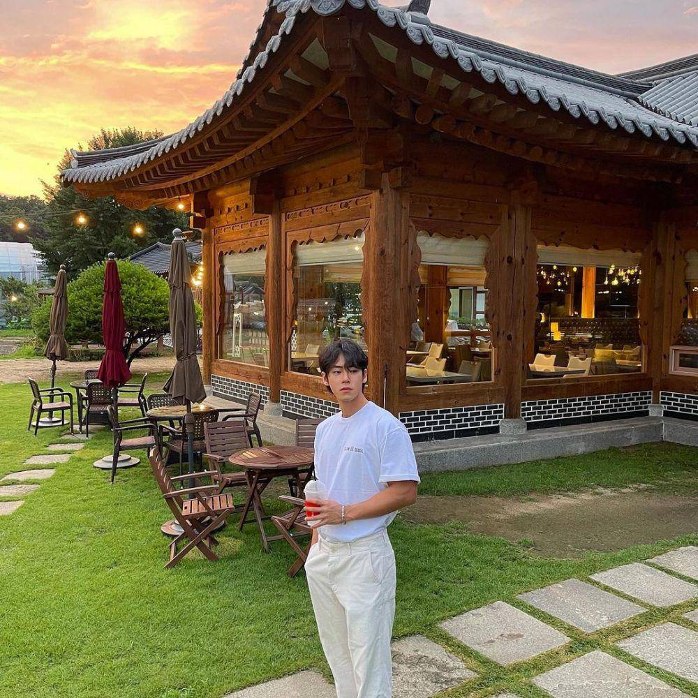 Han Jung Wan (instagram.com/teddywany)