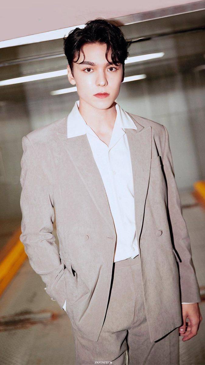 Vernon SEVENTEEN (twitter.com/infinitum881004)