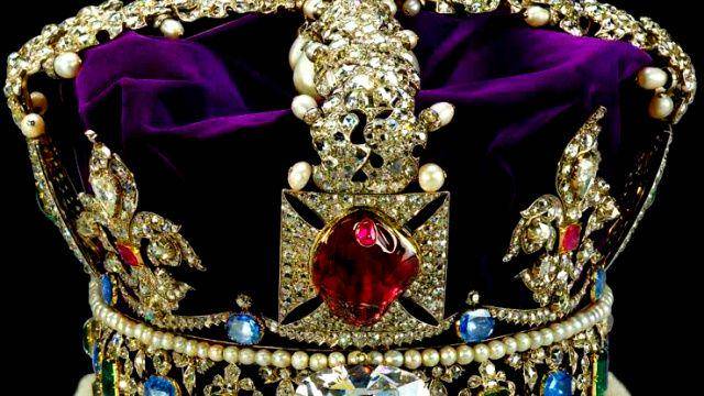 gambar Black Prince's Ruby (diamondbuzz.blog)