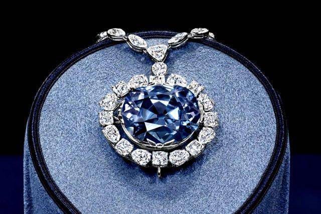 gambar The Hope Diamond (telegraph.co.uk)