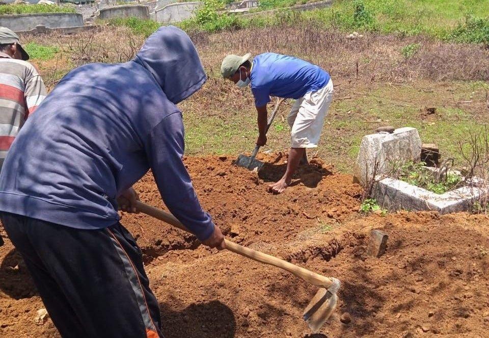 Jenazah Mrs X dikebumikan di Pekuburan Delitua (Dok.IDN Times/istimewa)