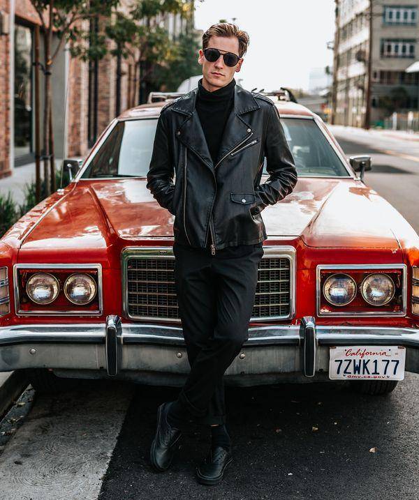 Ilustrasi pria hobi otomotif (unsplash/Tyler Nix)
