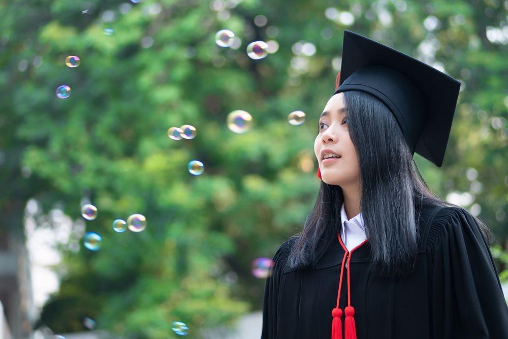 Lagi Cari Beasiswa Kuliah di Luar Negeri? Cara ini Patut Dicoba!