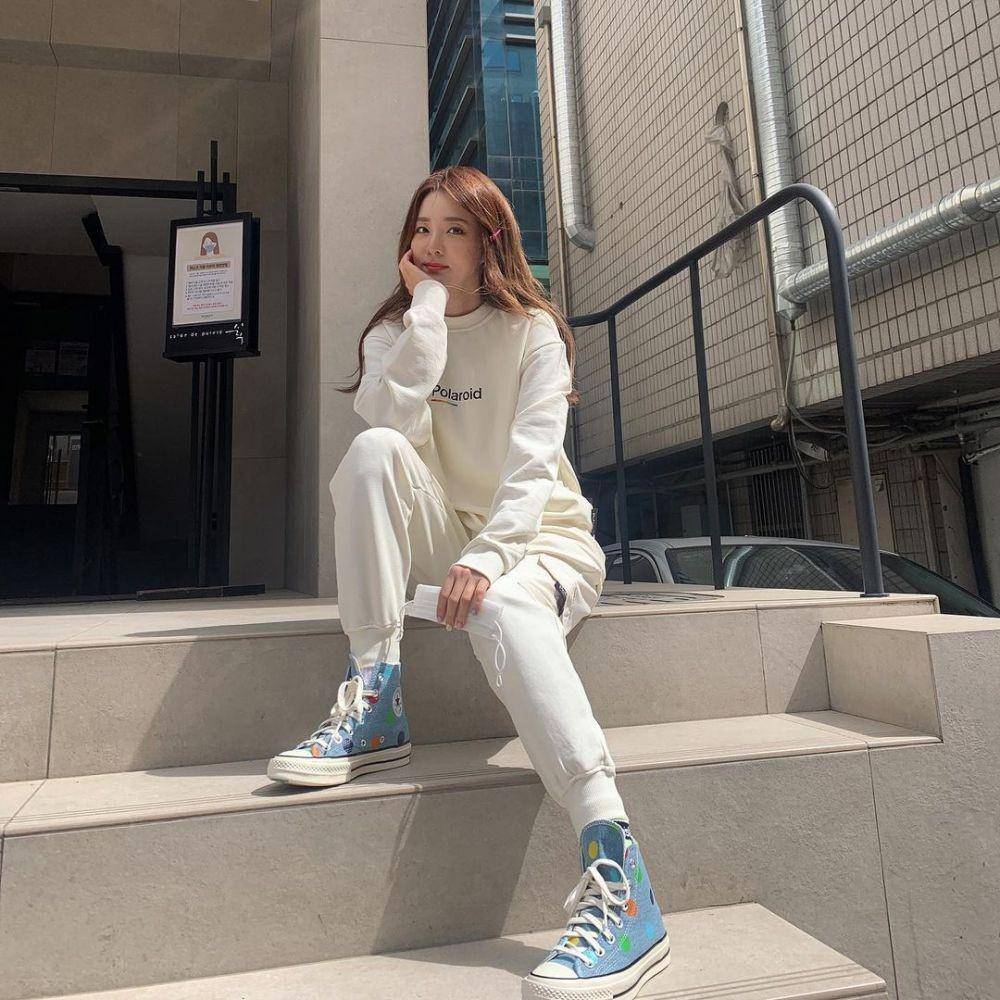 OOTD Sandara Park. (instagram.com/daraxxi/)