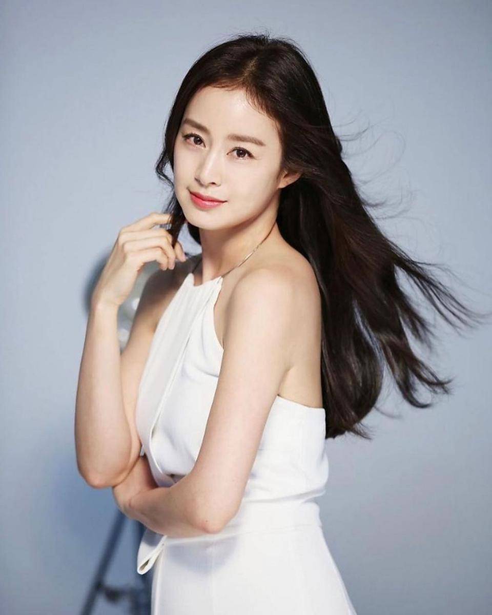 potret Kim Tae Hee (instagram.com/taeheekim80)