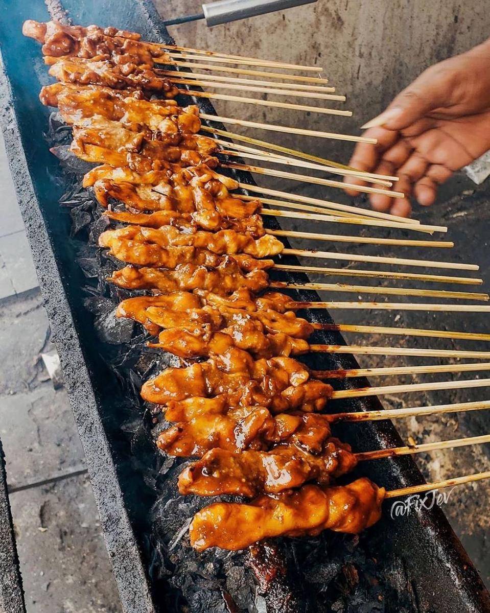 Sate Apjay (instagram.com/foodnusantara.id)