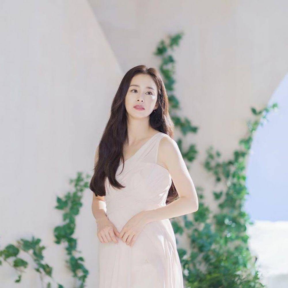 potret Kim Tae Hee (instagram.com/taeheekim80)