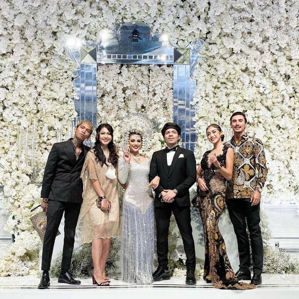 OOTD Couple Jessica Iskandar dan Vincent Verhaag (instagram.com/inijedar)