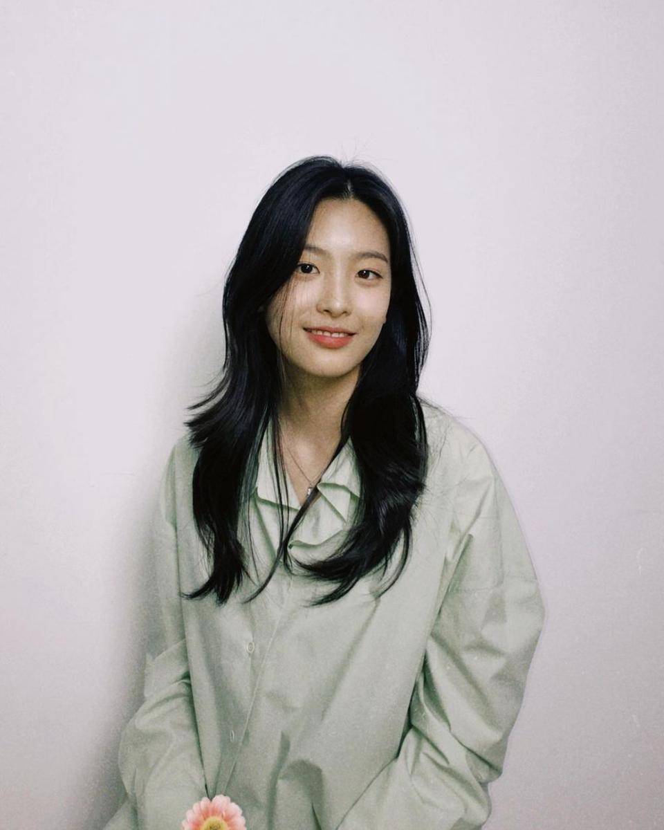 Oh Ye Ju (instagram.com/oh.yeju)