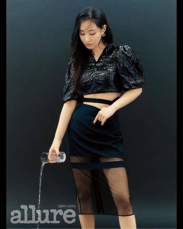 Kwon Yuri (instagram.com/yulyulk)