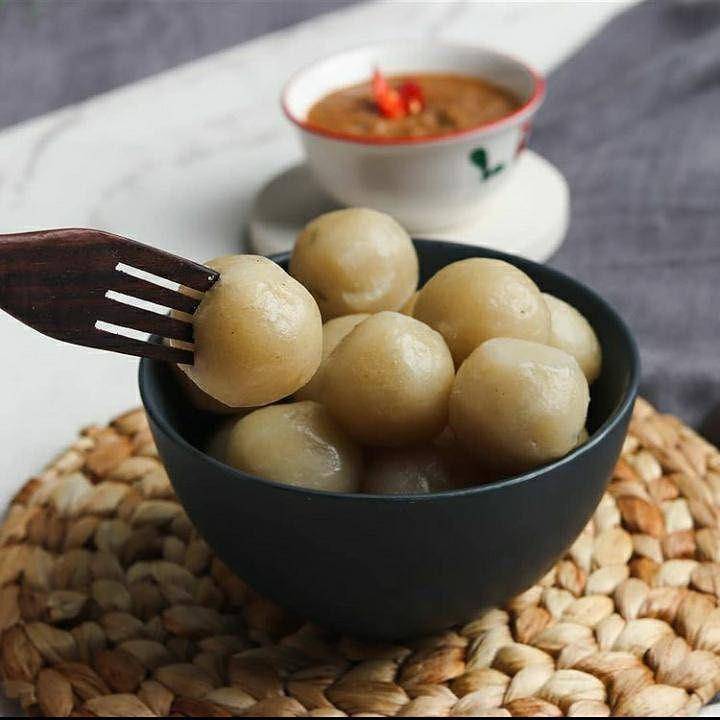Cilok (instagram.com/jajanannn.bandung)
